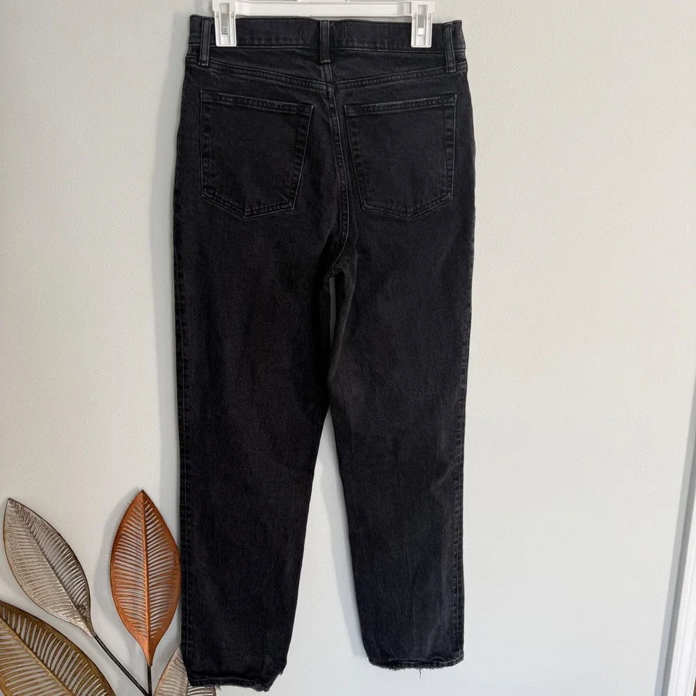 Abercrombie & Fitch The 90s Slim Straight Ultra Rise Black High Rise Criss Cross